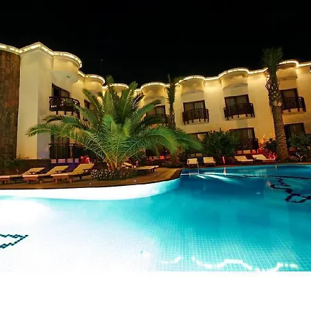 Ipek Garden Palace Yalıçiftlik