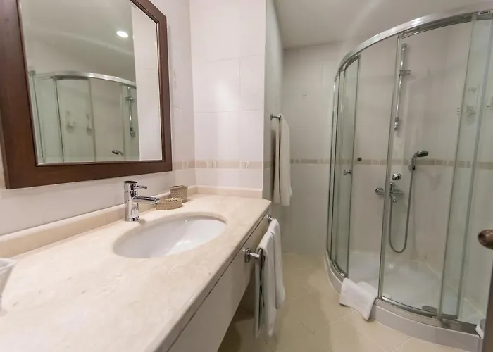 Ipek Garden Palace Hotel Yaliciftlik