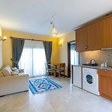 Ipek Garden Palace 얄리싸이프리크