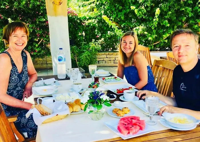 Otel Ipek Garden Palace Yalıçiftlik