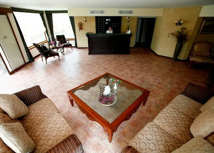 Ipek Garden Palace 3* Yalıçiftlik