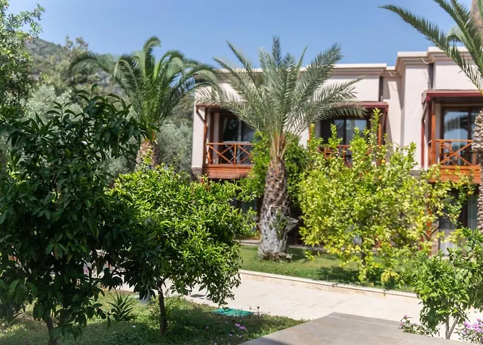 Otel Ipek Garden Palace Yalıçiftlik