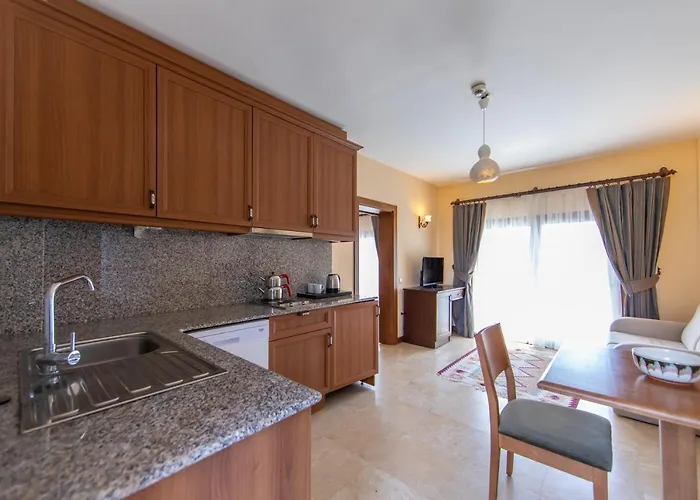 Ipek Garden Palace Otel Yalıçiftlik