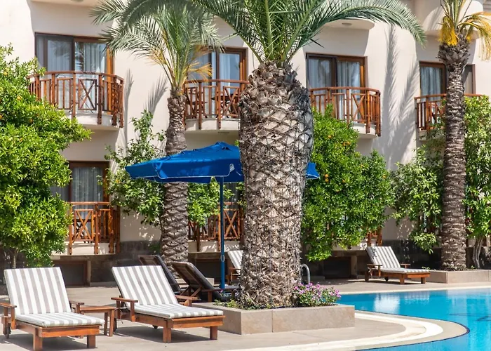 Otel Ipek Garden Palace Yalıçiftlik