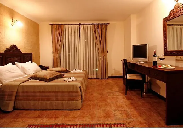 Ipek Garden Palace Otel Yalıçiftlik